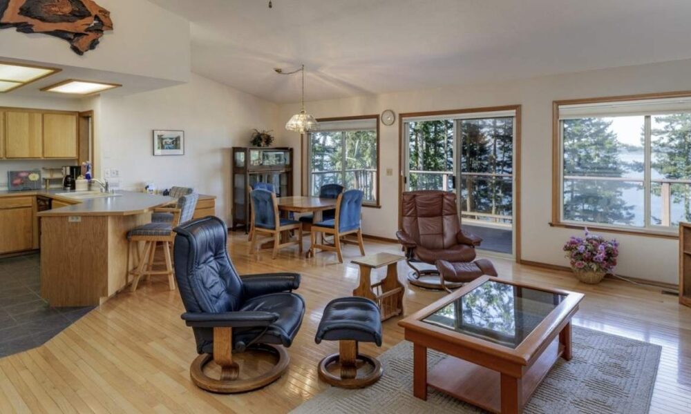 where does ken jennings live